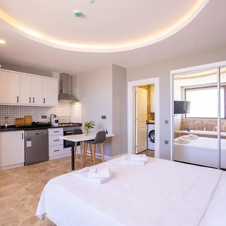 Luxury Flat With Jacuzzi & Sea View In Kas Apartamento *